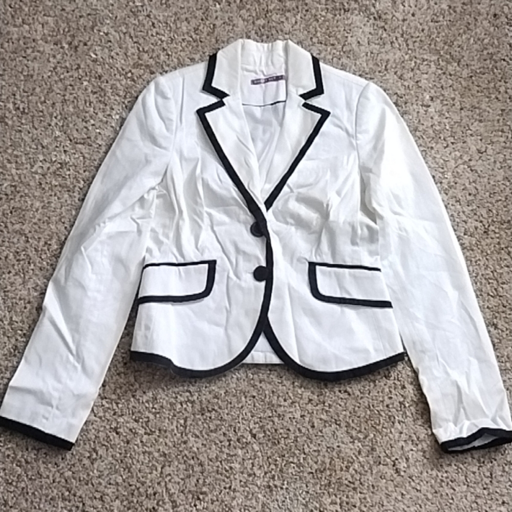 Smart Set Tuxedo Blazer